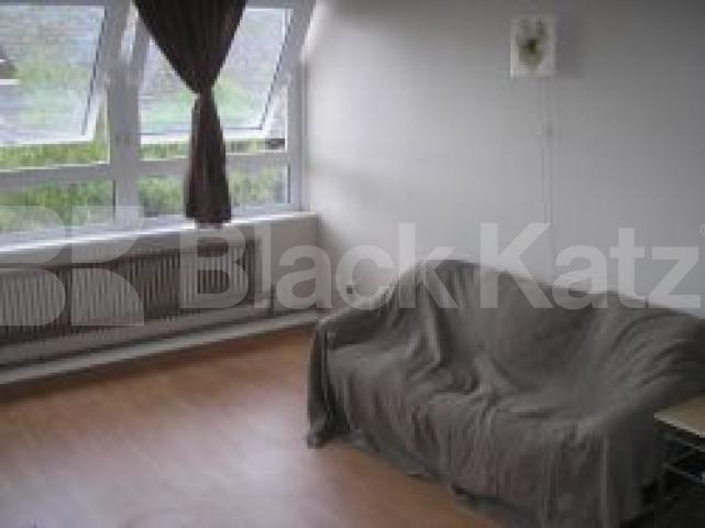			Studio Apartment, 1 bath, 1 reception Flat			 Malden Road, CHALK FARM / KENTISH TOWN NW5